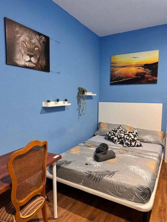 Rooms In Spacious Apartment In City Center Barcelona Exterior foto
